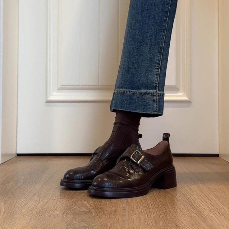 Women’s Vintage Buckle Loafers with Block Heel and Round Toe