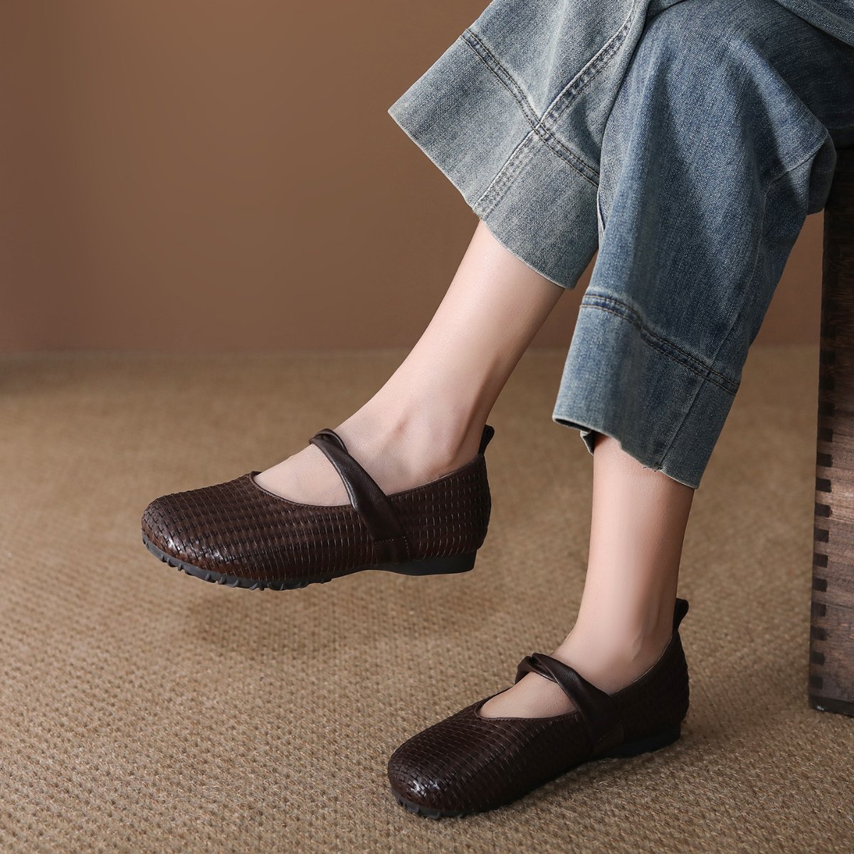 Women's Woven Round Toe Leather Driving Loafers Flat Slip-On Shoes