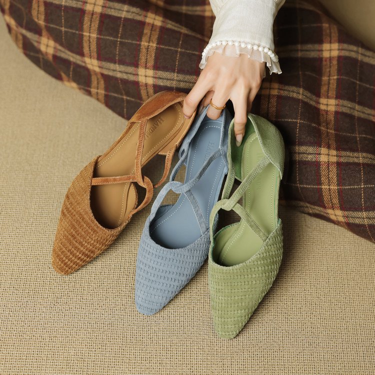 Women’s Woven Lambskin Closed-Toe Flat Sandals with Pointed Toe