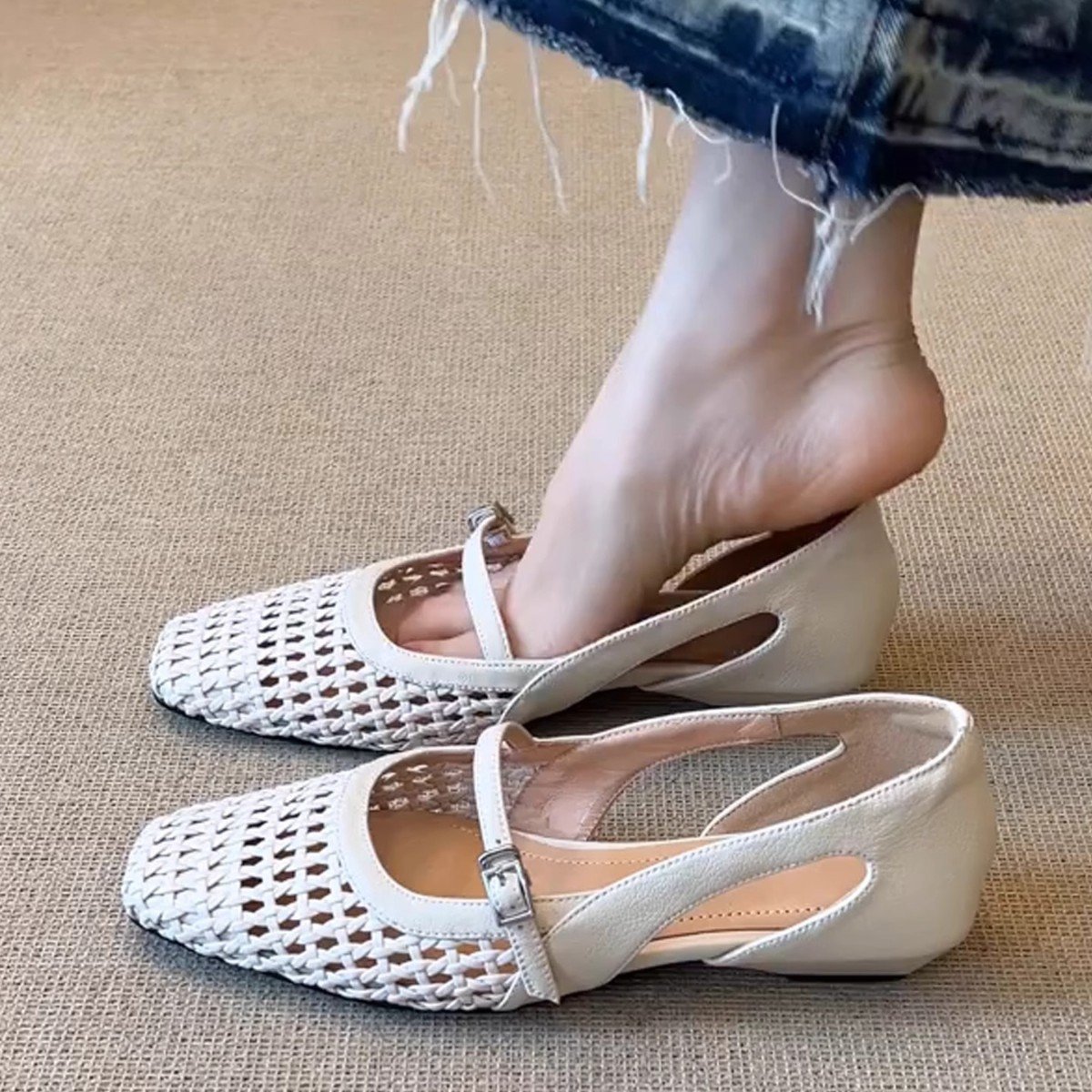 Women's Block Heel Square Toe Woven Leather Strap Sandals