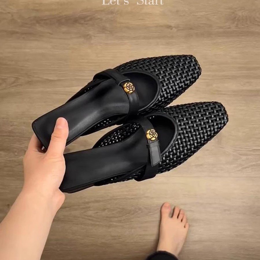 Women’s Leather Block Heel Woven Closed-Toe Mule Sandals